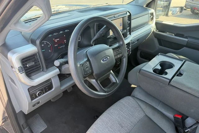 Used 2025 Gray Ford XLT image 16