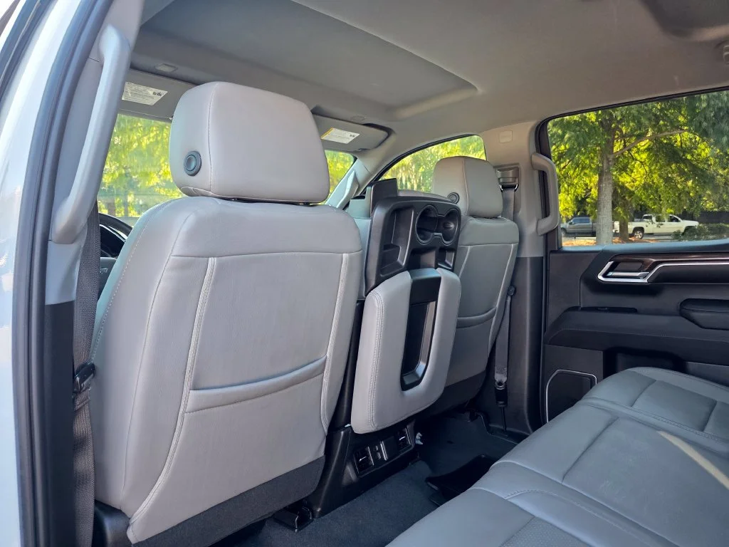 Used 2023 SUMMIT WHITE Chevrolet RST image 26