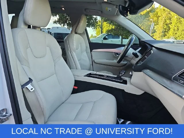 Used 2017 White Volvo T6 Momentum image 10