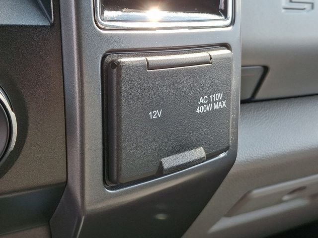 Used 2020 Blue Ford XLT image 27