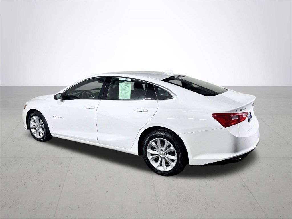 Used 2025 Summit White Chevrolet LT image 8