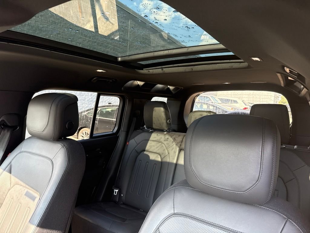 Used 2024 Black Land Rover X image 12