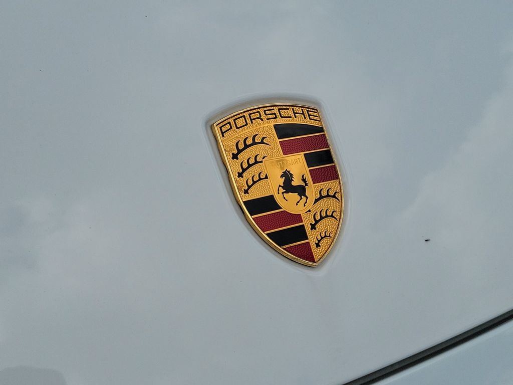 Used 2022 White Porsche Base image 9