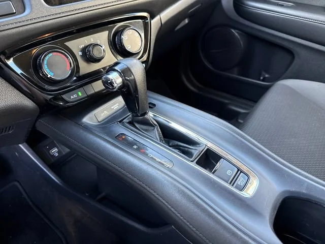 2020 Honda HR-V LX - Photo 24