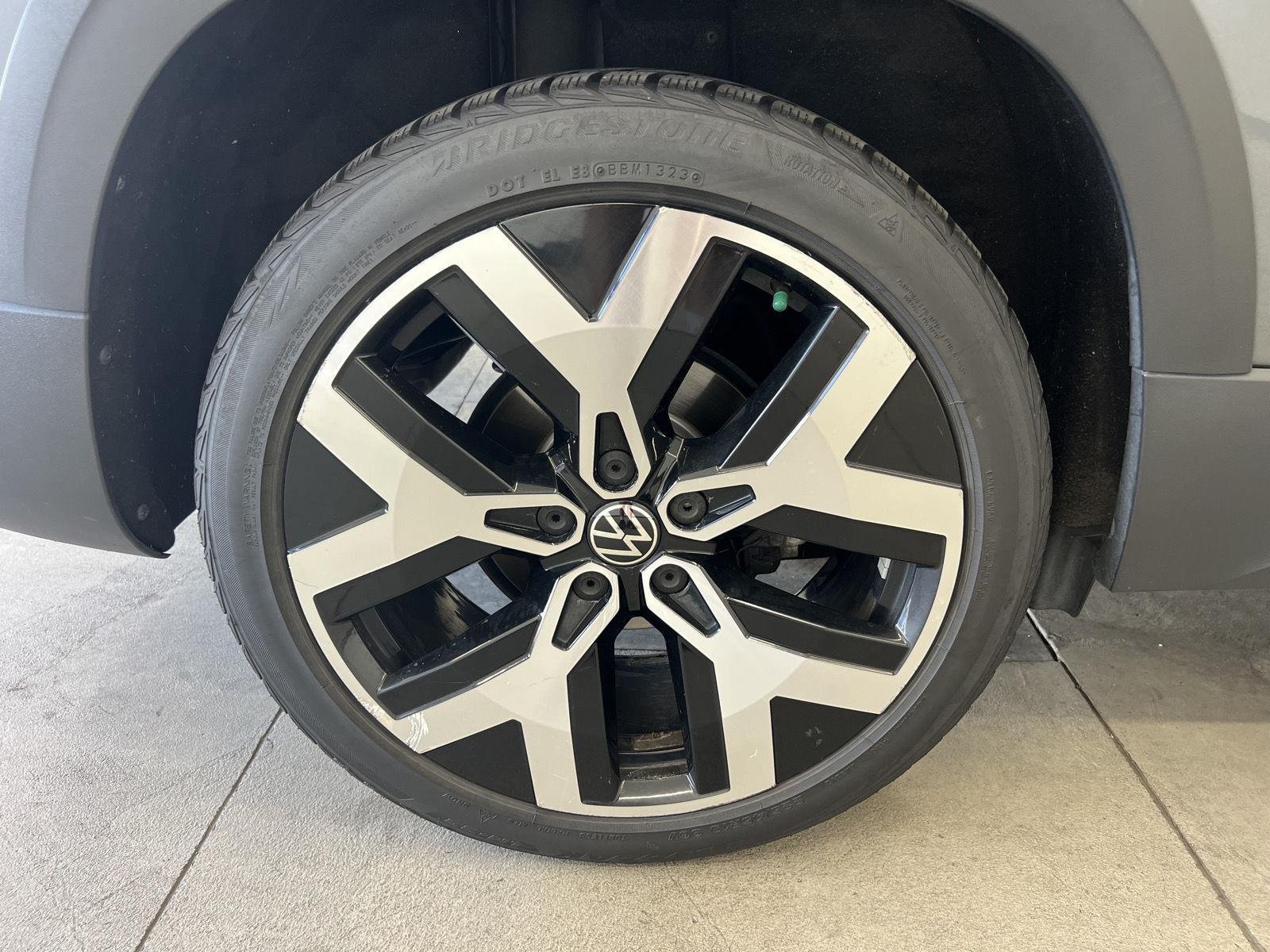 2023 Volkswagen Taos SEL - Photo 9
