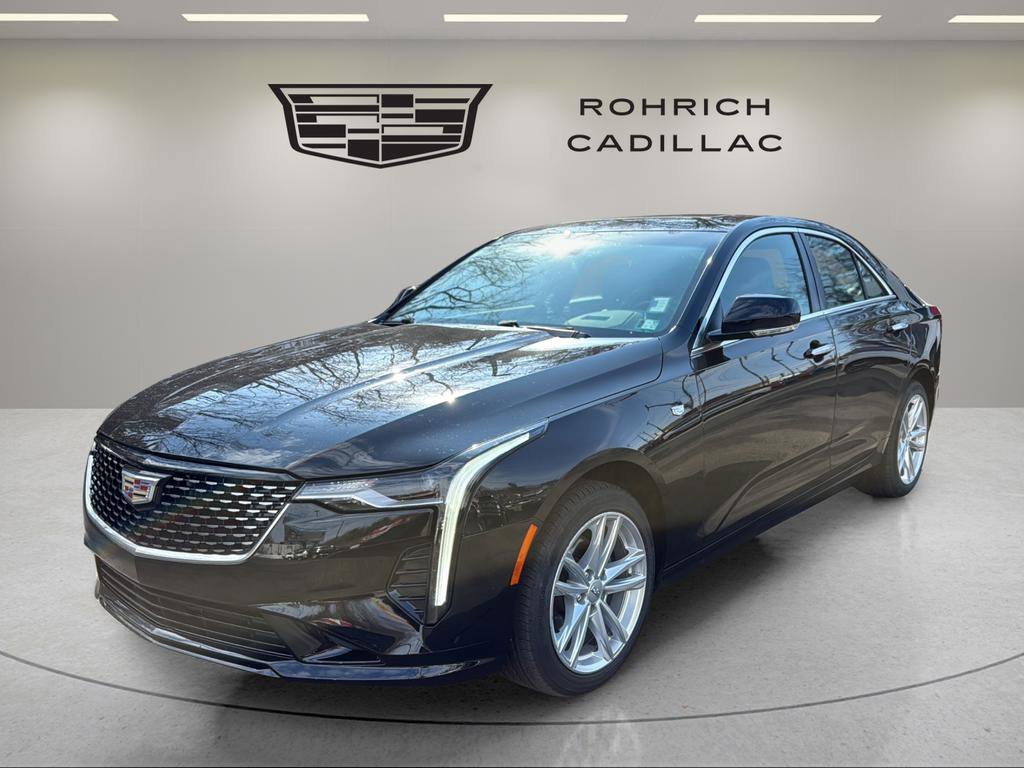 2023 Cadillac CT4 Luxury