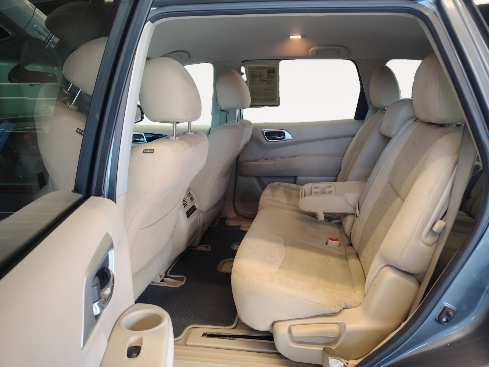 Used 2015 Gun Metallic Nissan S image 21