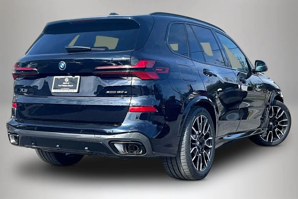 New 2026 BMW X5 xDrive50e 4D Sport Utility