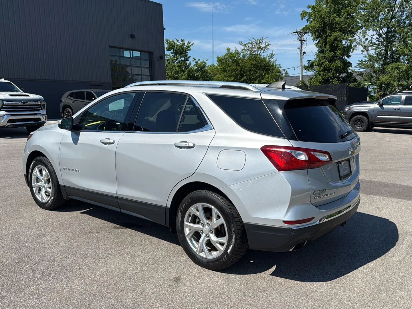 Used 2019 SILVER ICE METALLIC Chevrolet LT image 5