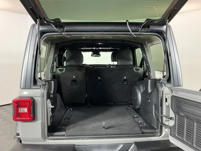Used 2021 Sting-Gray Clearcoat Jeep Unlimited Sport S image 28