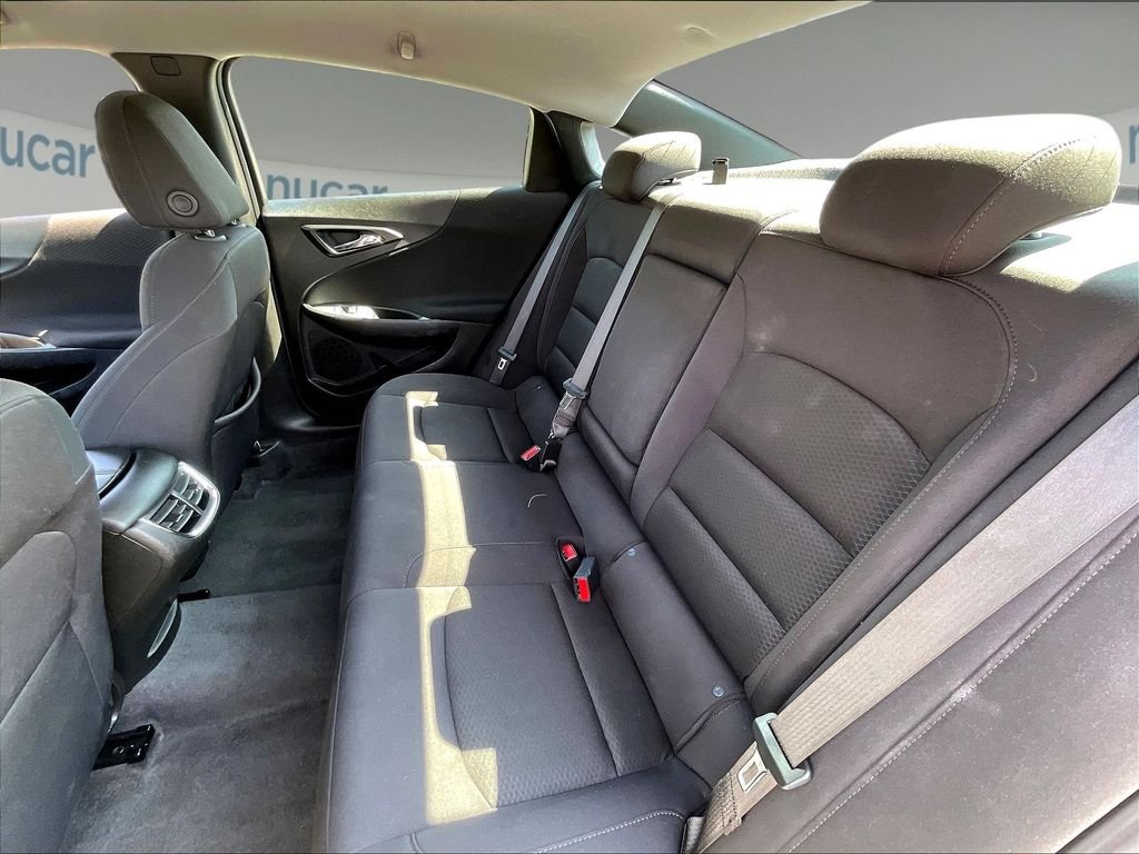 Used 2024 Summit White Chevrolet LT image 14