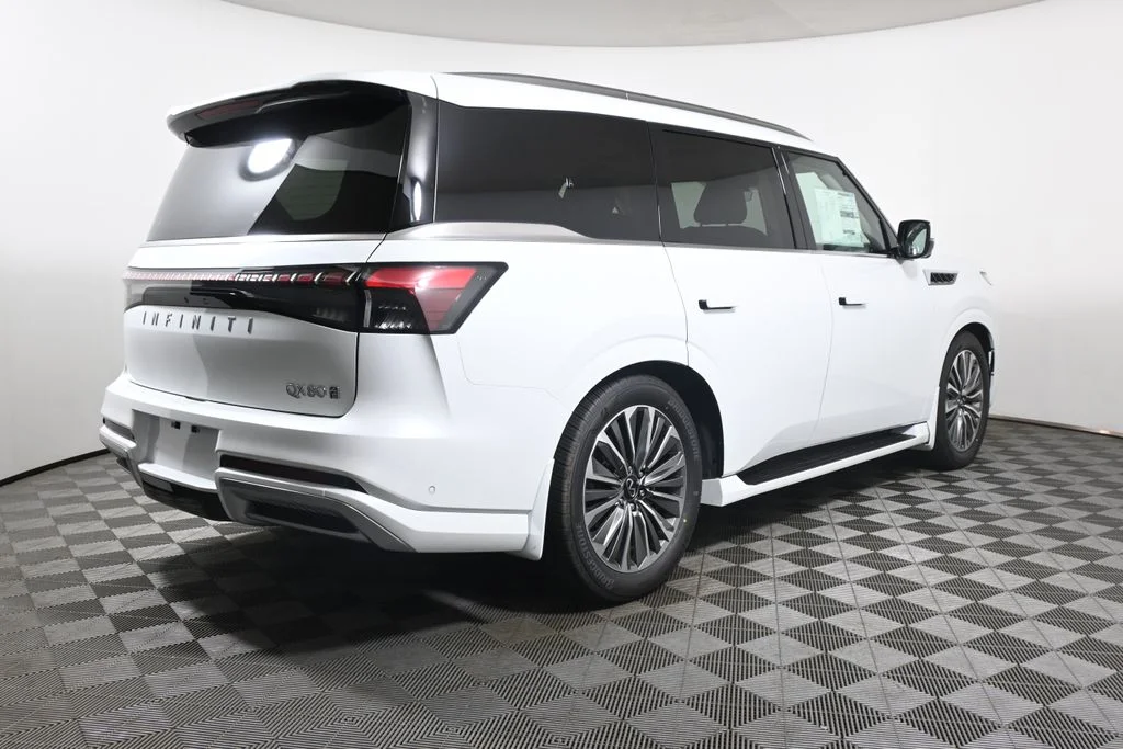 New 2027 White INFINITI LUXE image 7