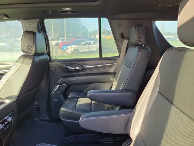 Used 2023 Silver GMC Denali image 14