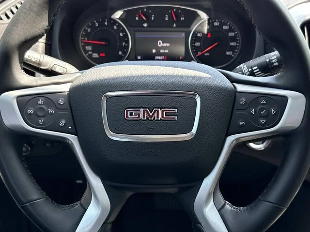 Used 2023 White GMC SLT image 17