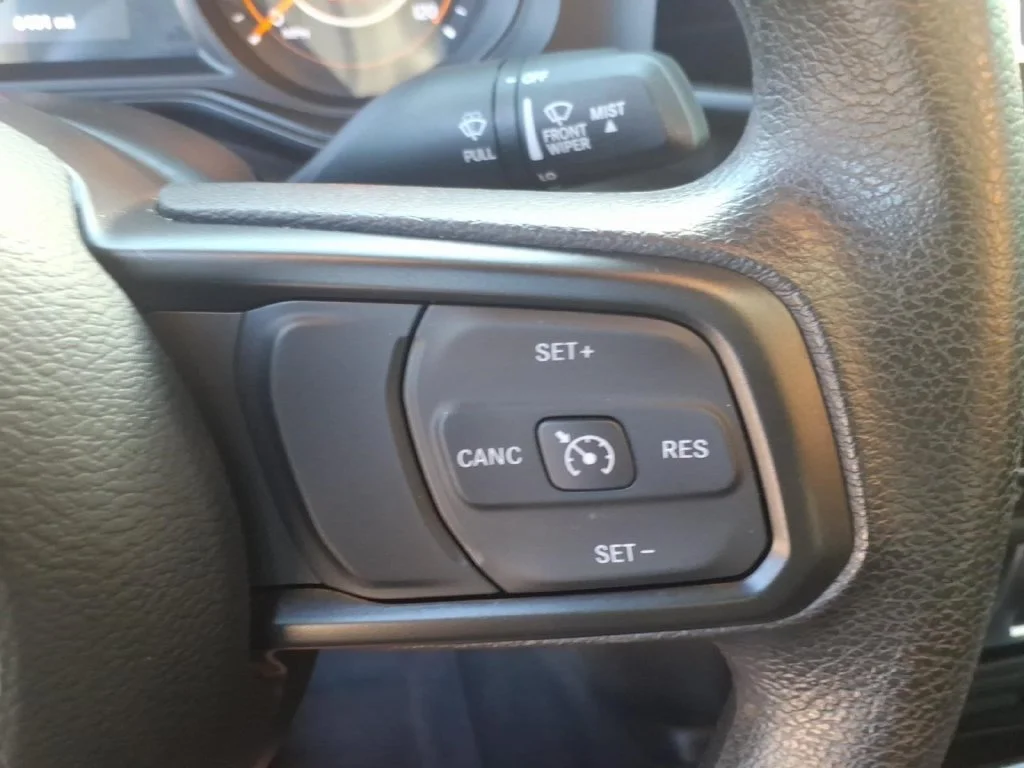 Used 2025 Green Jeep Sport image 21