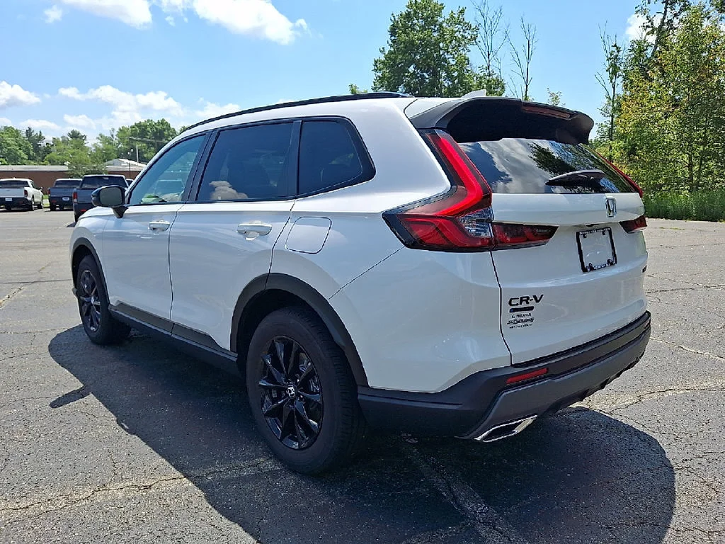Certified Used 2026 Platinum White Pearl Honda Sport image 4