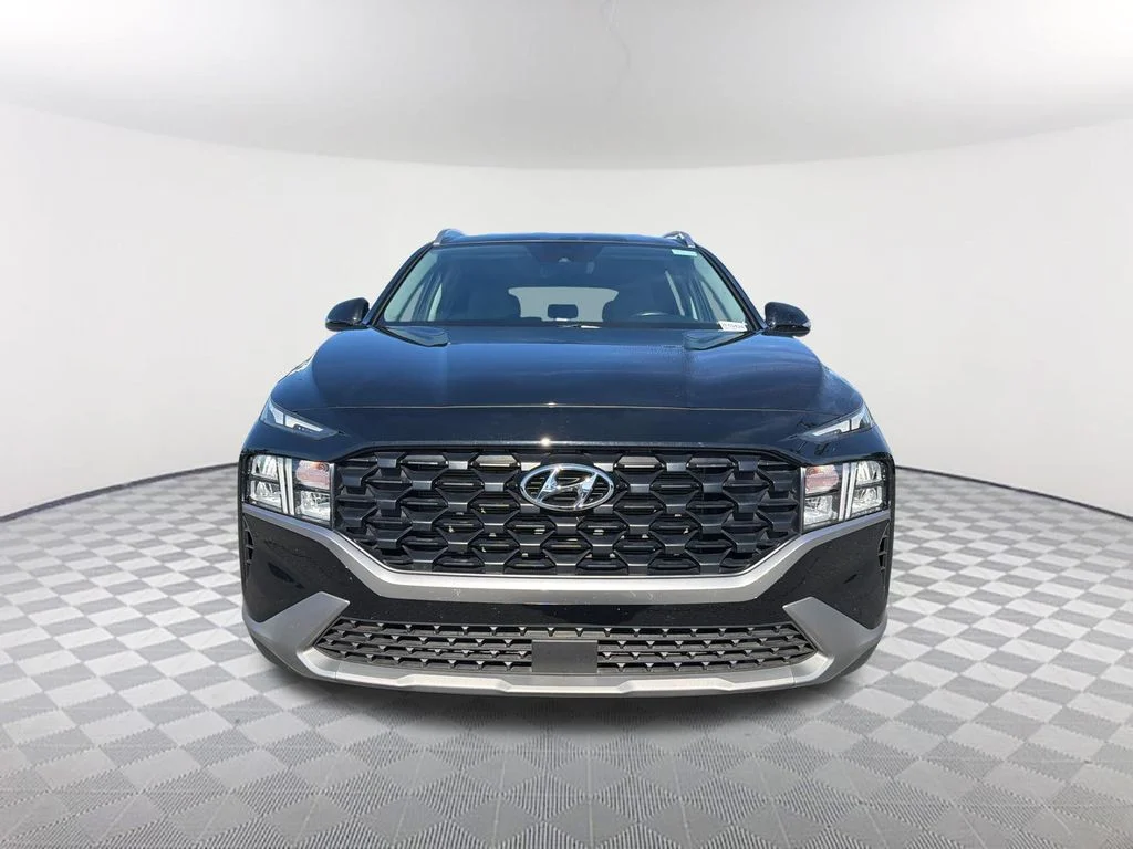 Used 2023 Black Hyundai SEL image 2