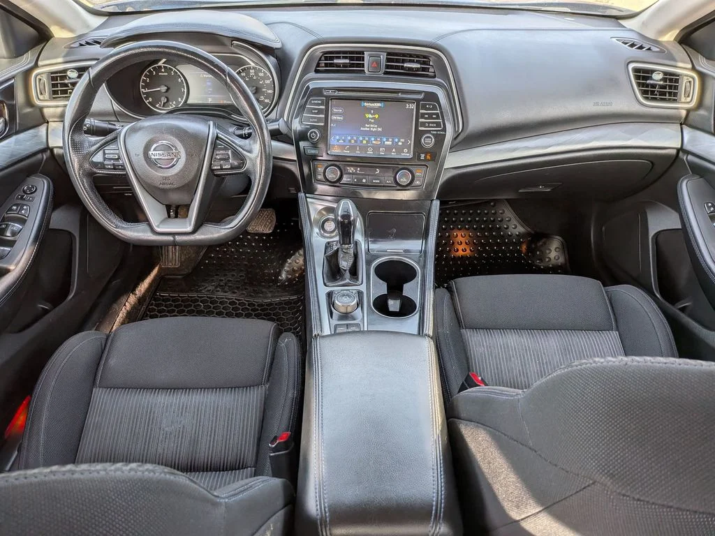 Used 2017 Blue Nissan 3.5 S image 25
