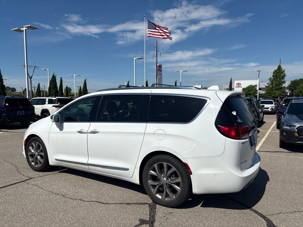 Used 2019 White Chrysler Limited image 6