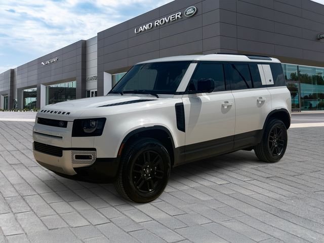 Used 2023 White Land Rover S image 1