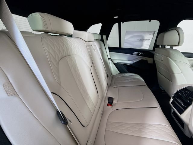 New 2026 White Metallic BMW xDrive50e image 29