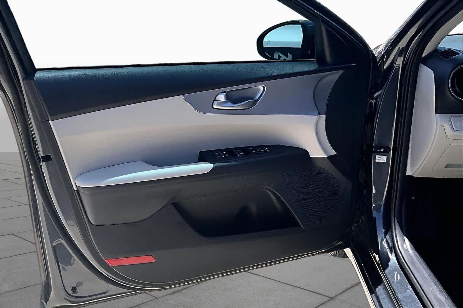 Used 2022 Gravity Gray Kia LXS image 20
