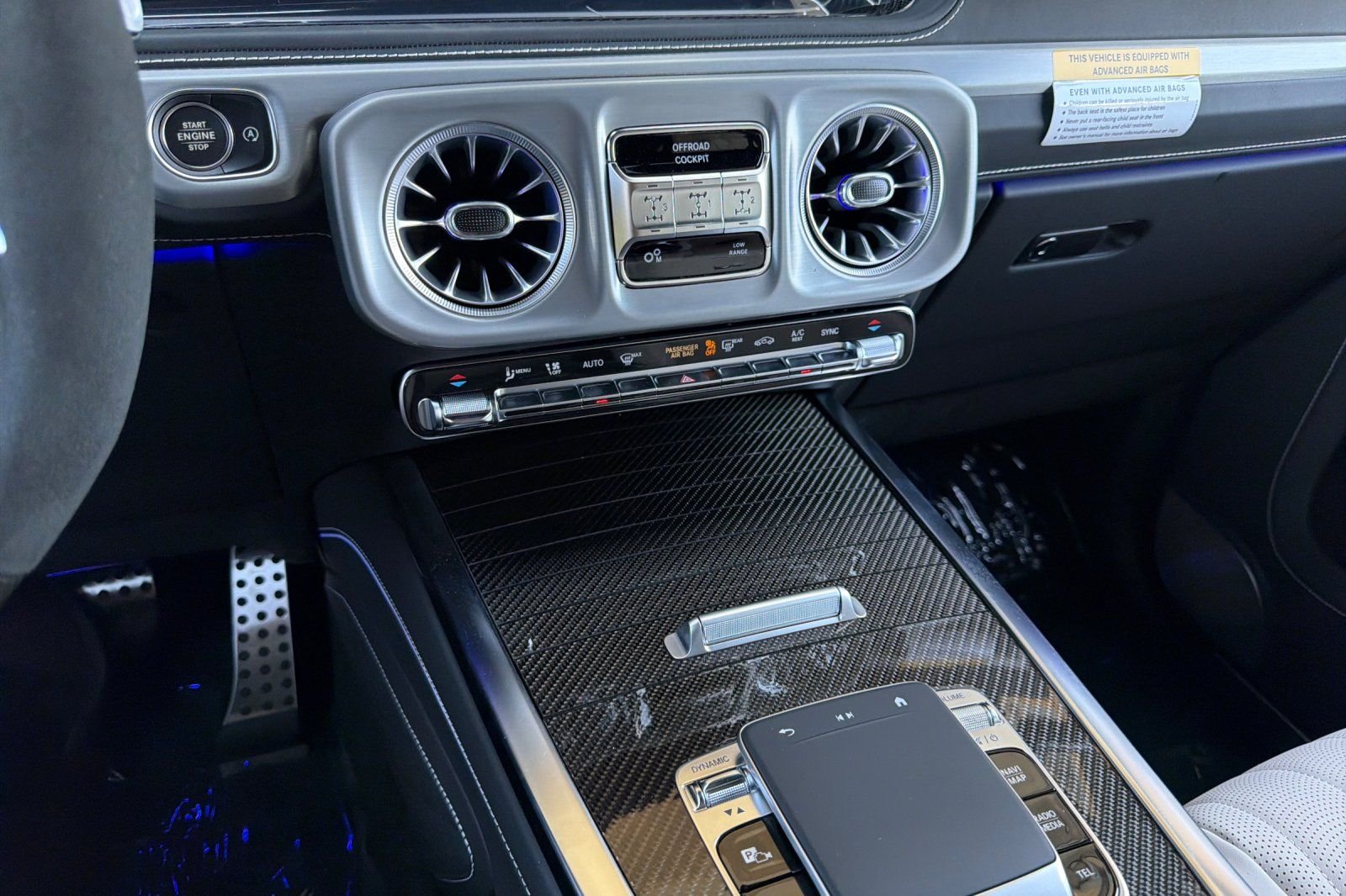New 2027 MANUFAKTUR Moonlight White Metallic Mercedes-Benz G 63 AMG® image 19