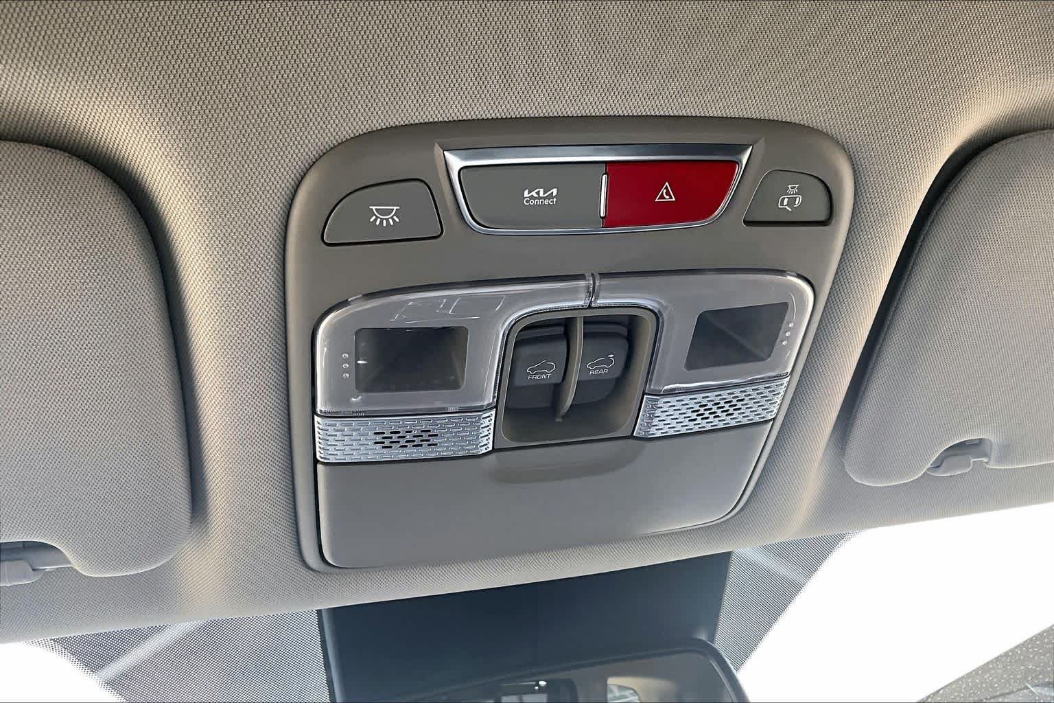 Used 2024 Everlasting Silver Kia SX image 48