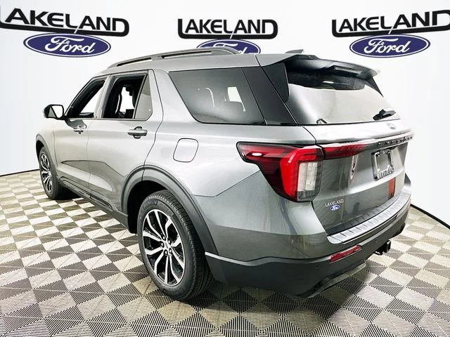 New 2026 Ford Explorer ST-Line