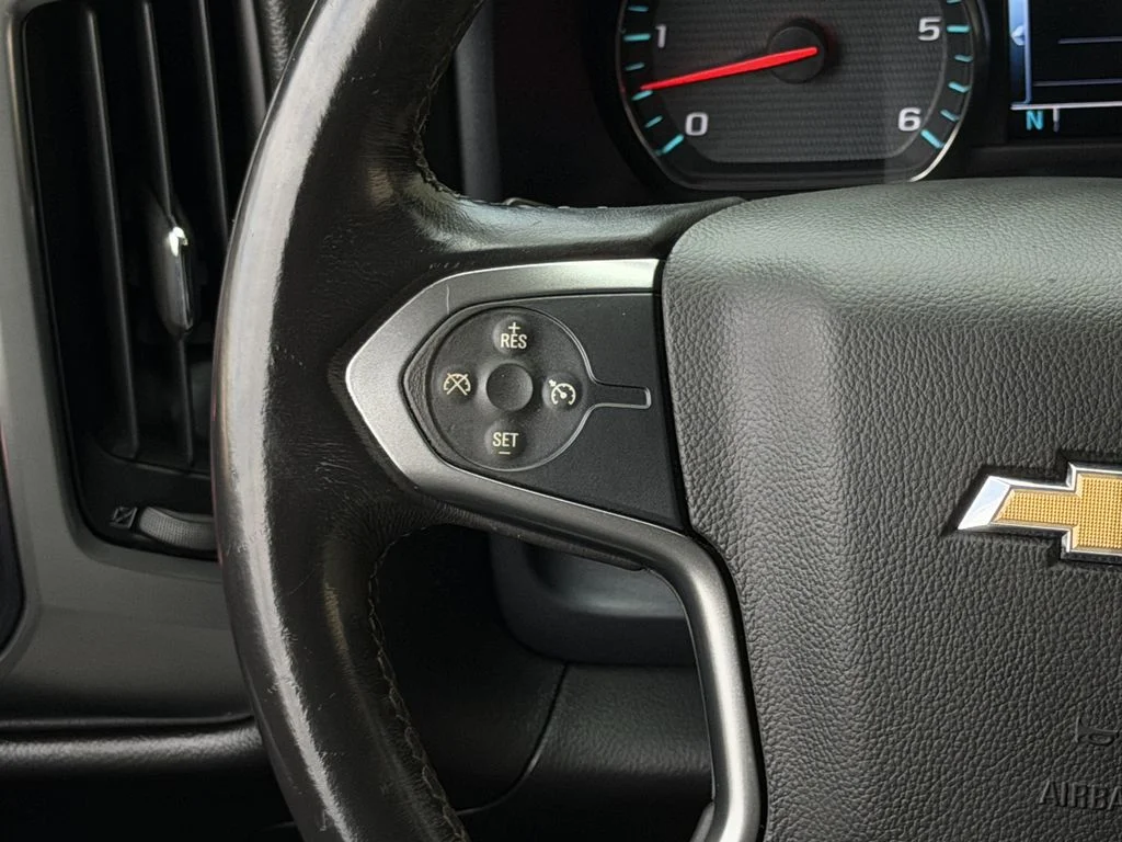 Used 2017 White Chevrolet LT image 20