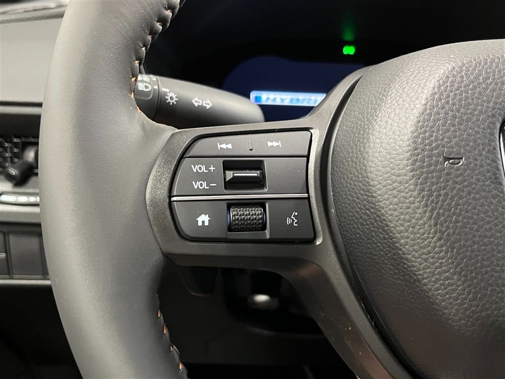 2025 Honda CR-V Sport-L - Photo 16