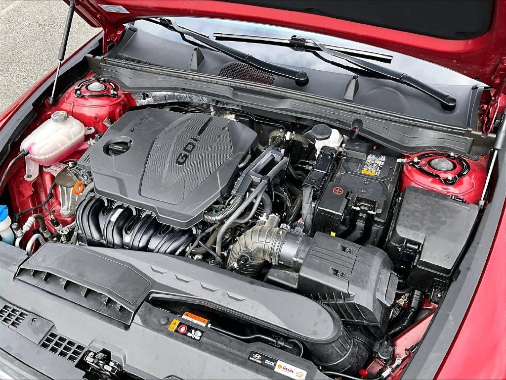 Used 2025 Red Hyundai SEL image 35