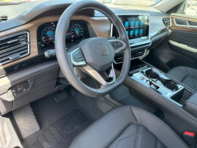 New 2026 Pure Gray Volkswagen 2.0T SE w/Technology image 40