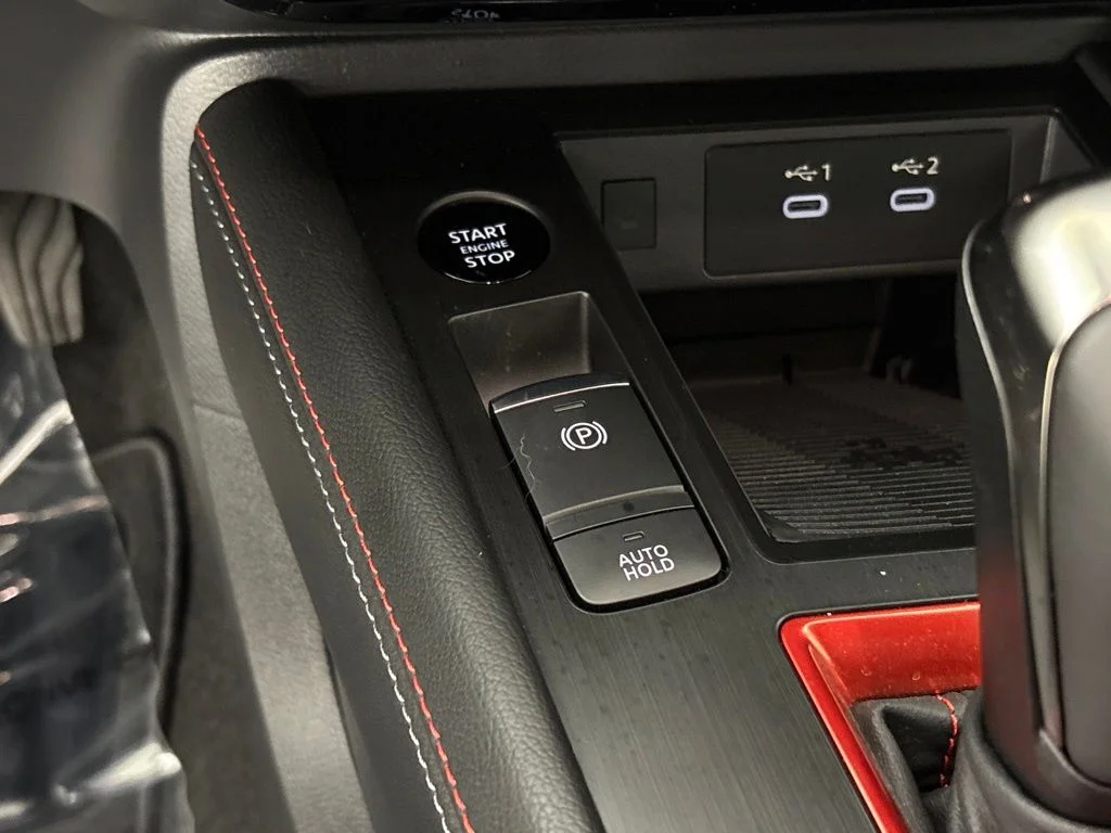 New 2026 Gray Nissan SR image 27