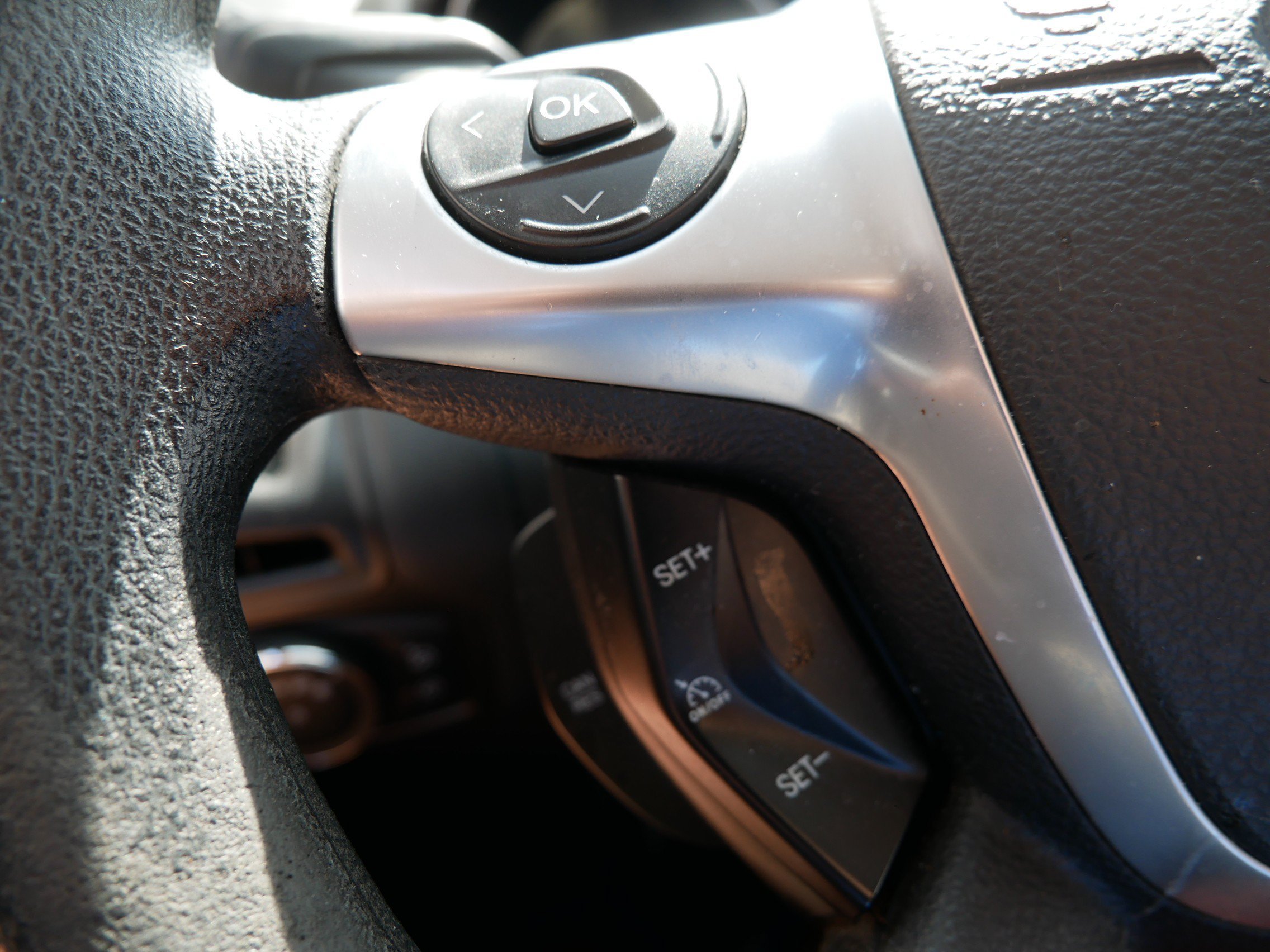 Used 2013 Gray Ford SE image 26
