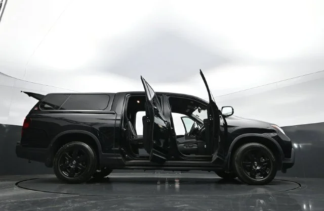 2020 Honda Ridgeline Black Edition - Photo 41