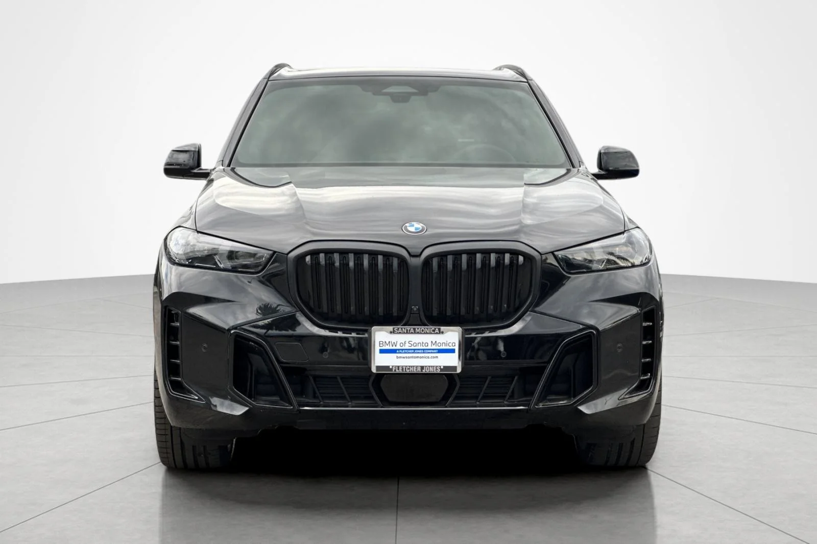 Used 2025 Black Sapphire Metallic BMW sDrive40i image 8