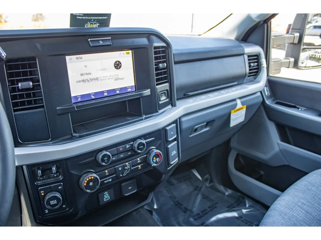 New 2026 OXFORD WHITE Ford XLT image 41
