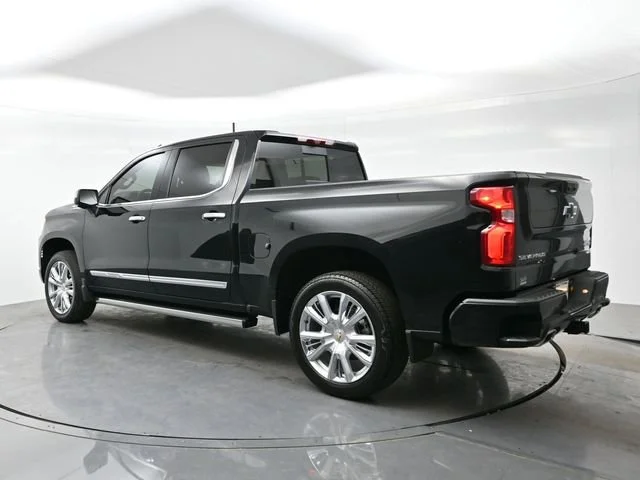 Used 2026 Black Chevrolet High Country image 5