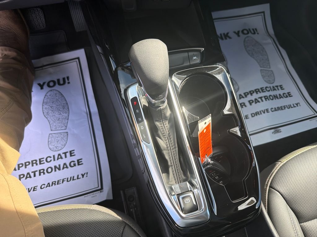 Used 2024 Gray Chevrolet ACTIV image 11