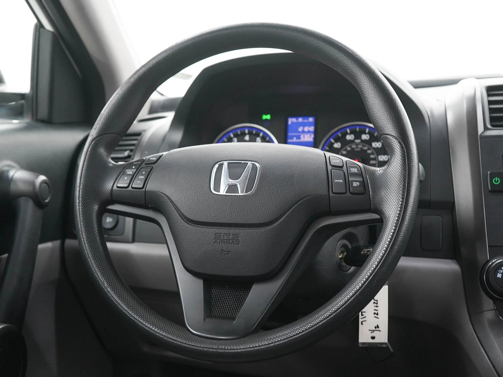 Used 2011 Taffeta White Honda SE image 16
