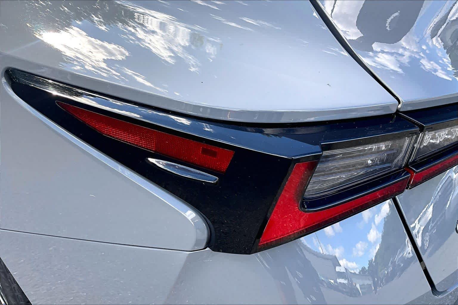 Used 2024 Incognito Lexus F SPORT image 27
