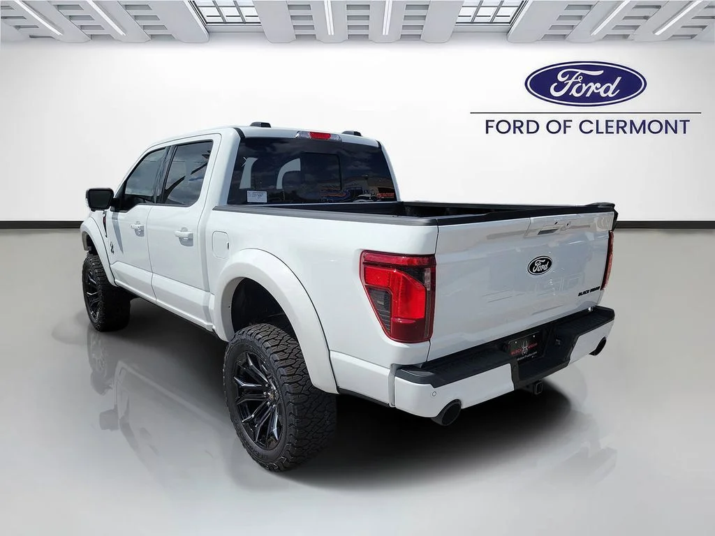 New 2026 Oxford White Ford XLT image 3