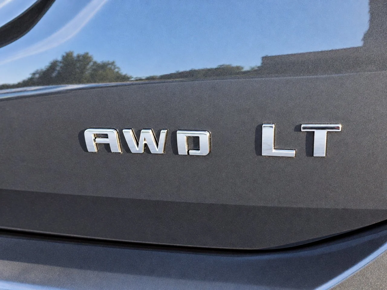 Used 2022 Iron Gray Chevrolet LT w/1LT image 6