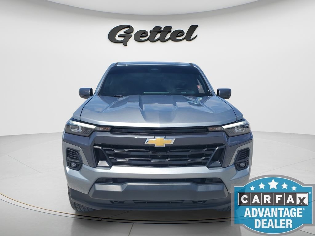 Used 2024 Gray Chevrolet LT image 3