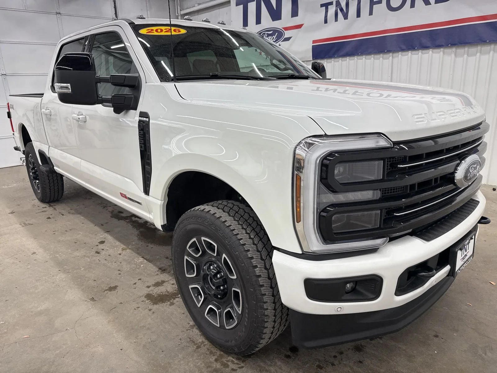 New 2026 Star White Metallic Tri-Coat Ford F-250® Platinum® image 2