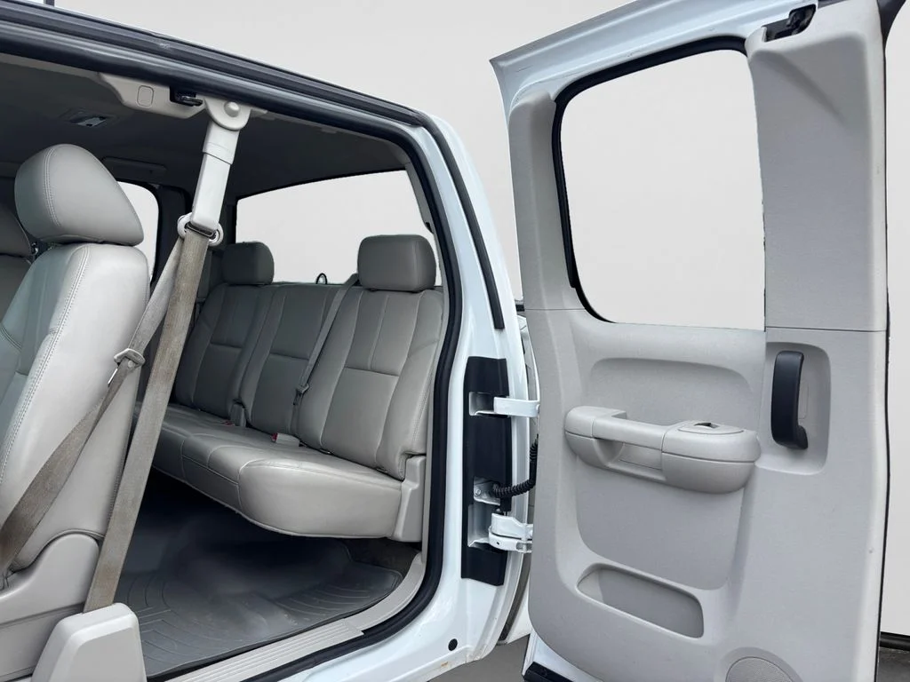 Used 2011 White Chevrolet LTZ image 38