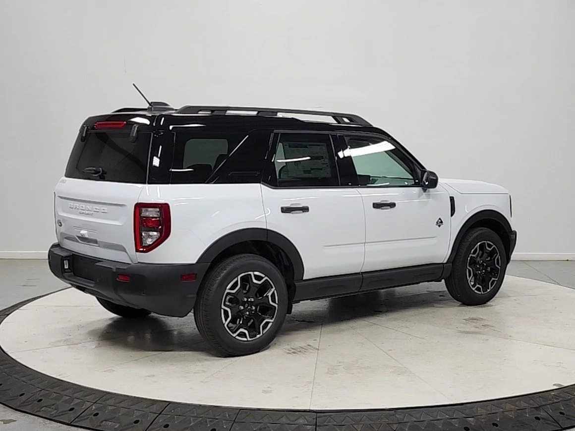 New 2026 Oxford White Ford Outer Banks® image 7