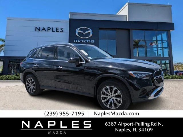 Used 2024  Mercedes-Benz GLC 300 image 1