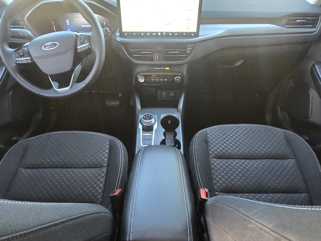 Used 2024 Oxford White Ford Active image 25